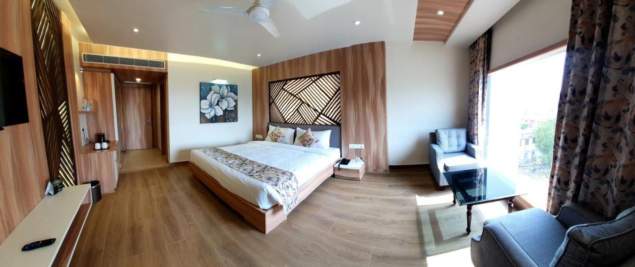 Jw Cruise Hotel อัจเมอร์ ภายนอก รูปภาพ